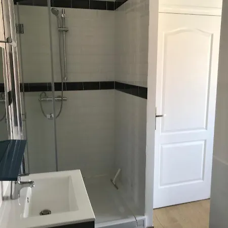 4 A 6 Personnes Sur La Coulee Verte Appartement